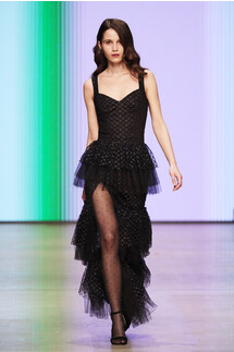 Yasya Minochkina Fall 2019 Ready-to-Wear / Yasya Minochkina осень-зима 2019 / Неделя моды: Москва